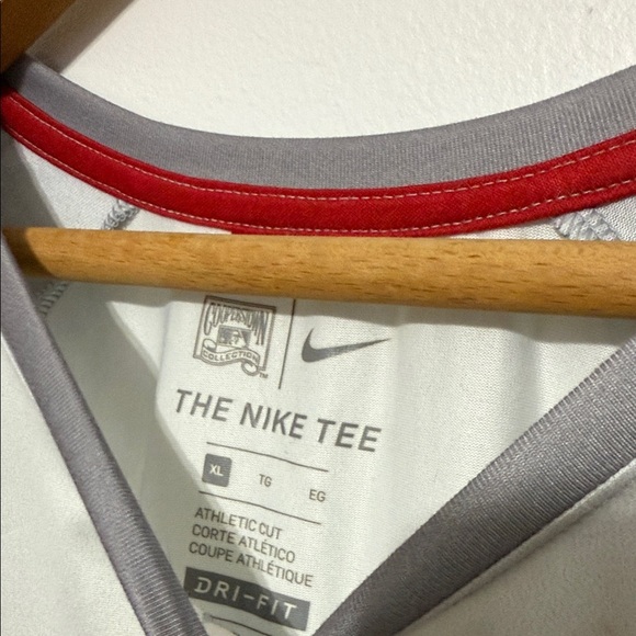 Nike Men's Gray and Red Cardinals Tee - Picture 5 of 9